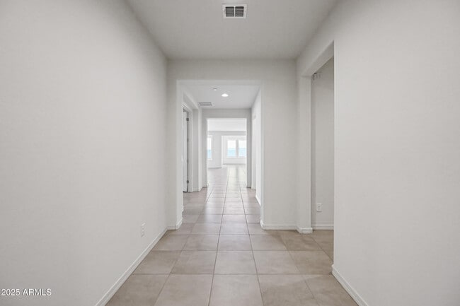 Building Photo - 13803 W Calle De Baca