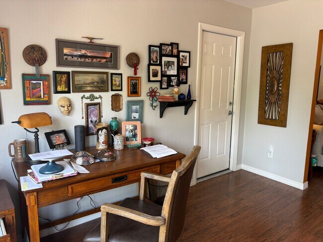 Building Photo - Enjoy this cozy 2 Bedroom, 1.75 Bathrooms, 1.5 Car Garage home in Premier Active Adult Resort Sty...