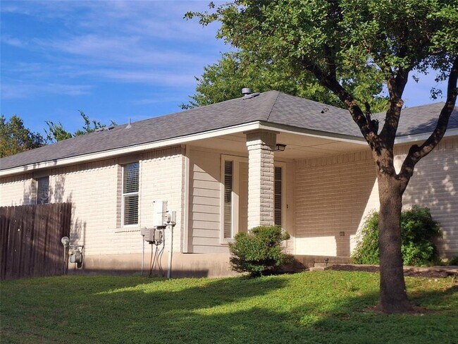 Building Photo - 908 Sally Lunn Way