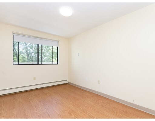 Building Photo - 151 Hallet St