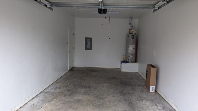 Building Photo - 1202 Christian Ave