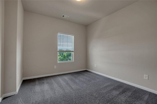 Building Photo - 2104 Irvin Ct