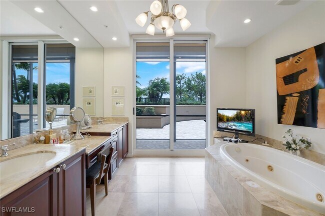 Building Photo - 1050 Borghese Ln