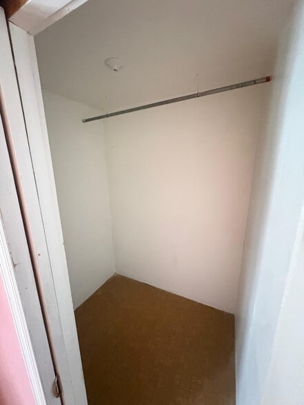 Building Photo - 10 Paradise Trl