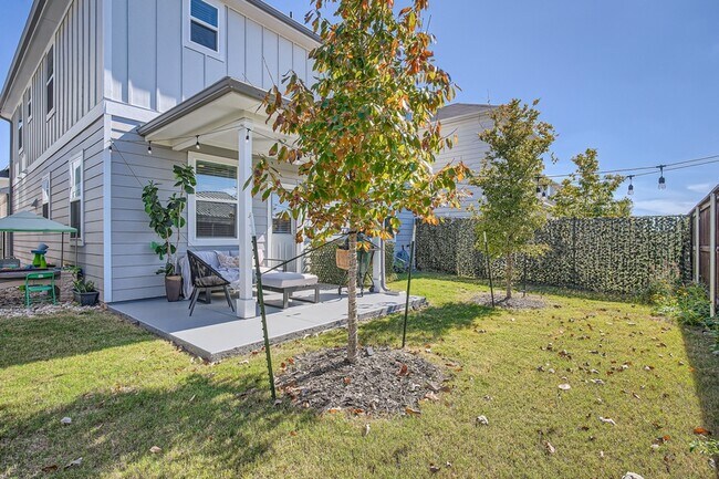 Building Photo - 9604 Dawn Pearl Dr