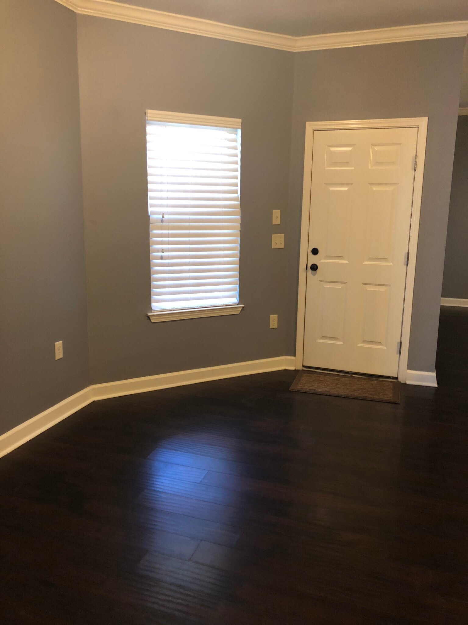 Dining area - 1700 Wilson Rd