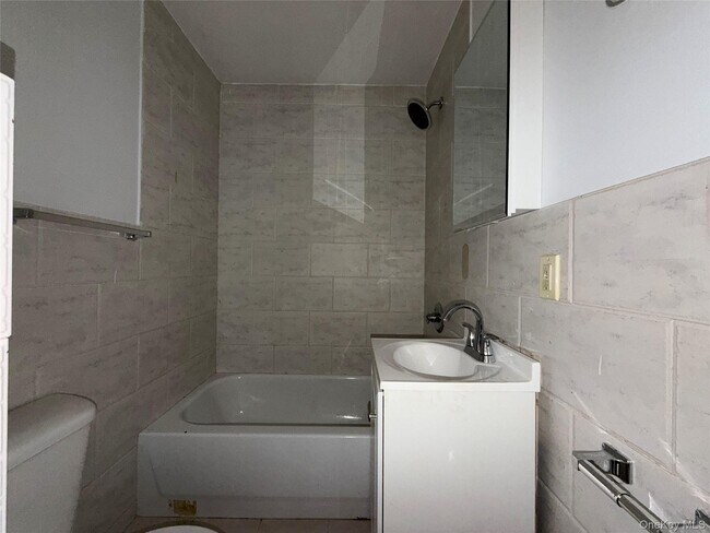 Building Photo - 2381 Belmont Ave