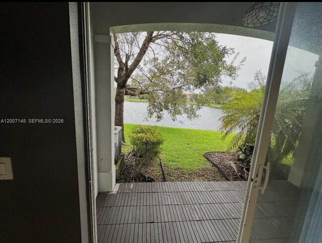 Building Photo - 2641 SW 83rd Ave