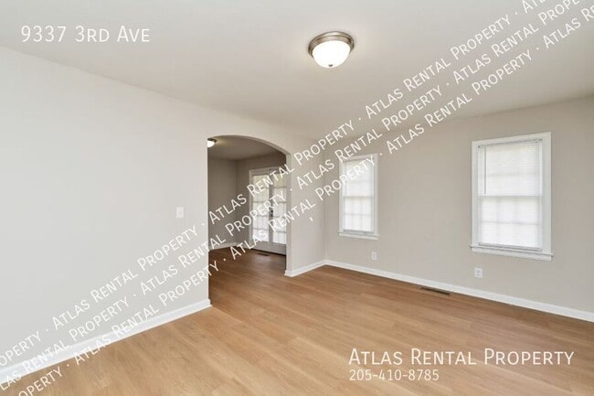 Building Photo - 9337 3rd Ave