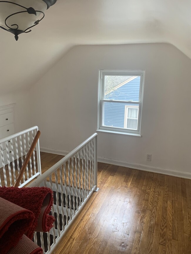 Building Photo - 131 Forest-Park Dr