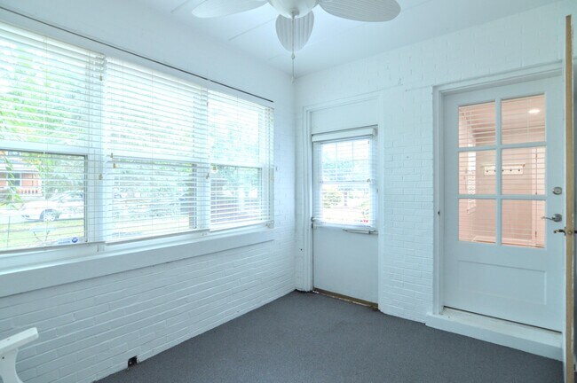 Building Photo - 215 Fort Mitchell Ave