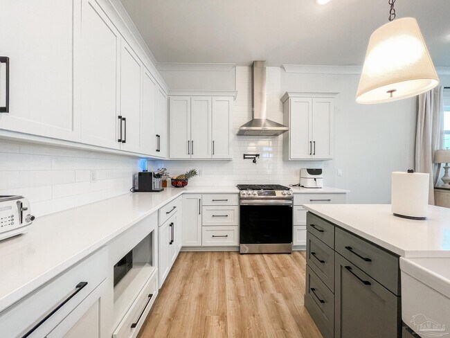 Building Photo - 13805 Red Drum Ct