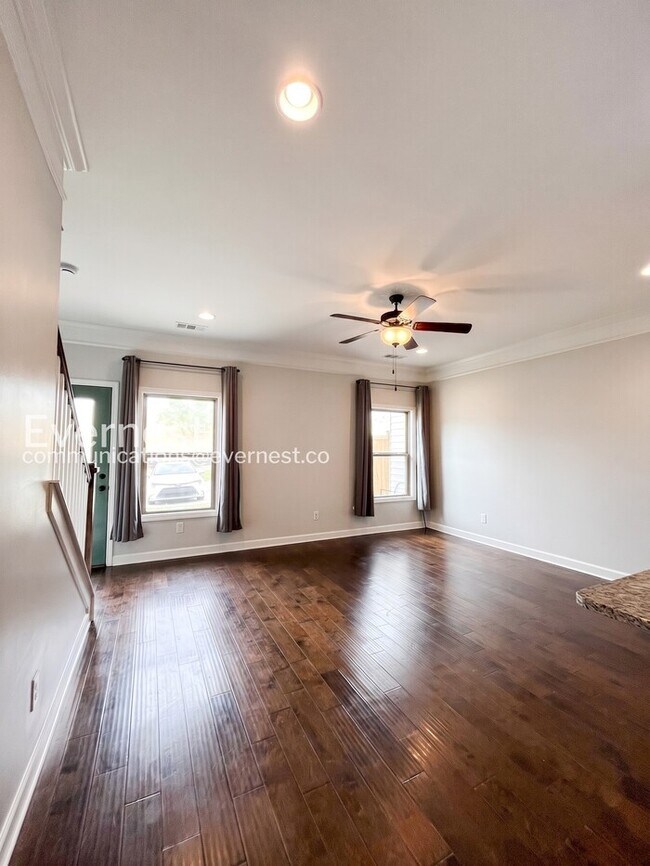 Building Photo - 1828 Wild Oaks Ct