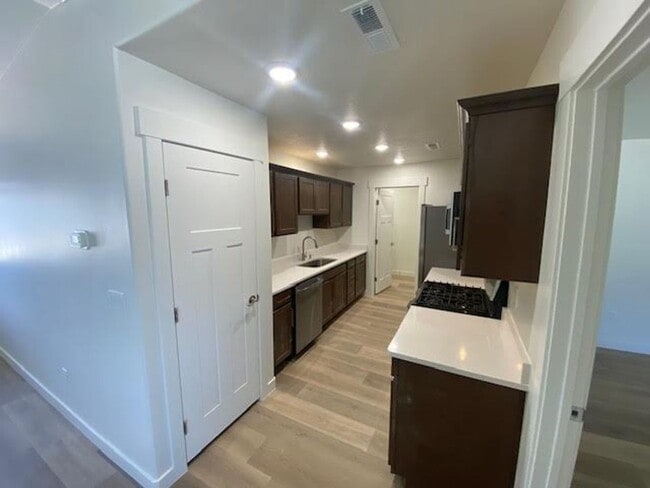 Building Photo - 3 bedroom- 2 bath 4 Plex - Brand New Construction