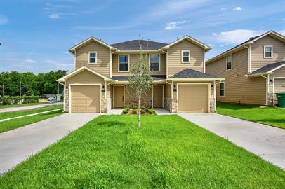 Building Photo - 243 W Forest Ave