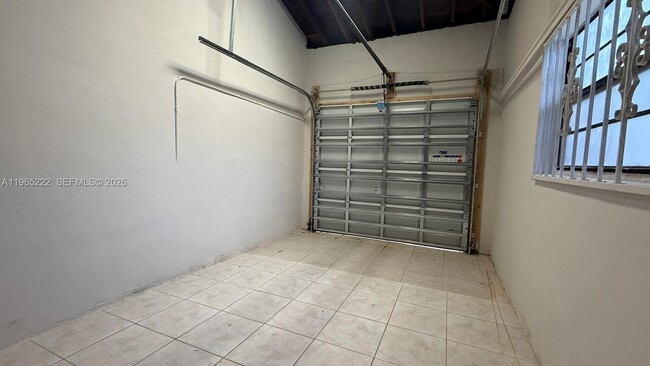 Building Photo - 4765 N Miami Ave