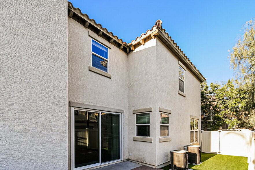 Building Photo - 3617 S Winter Ln