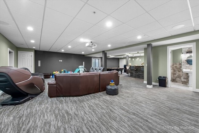 Building Photo - 5919 Chatham Dr