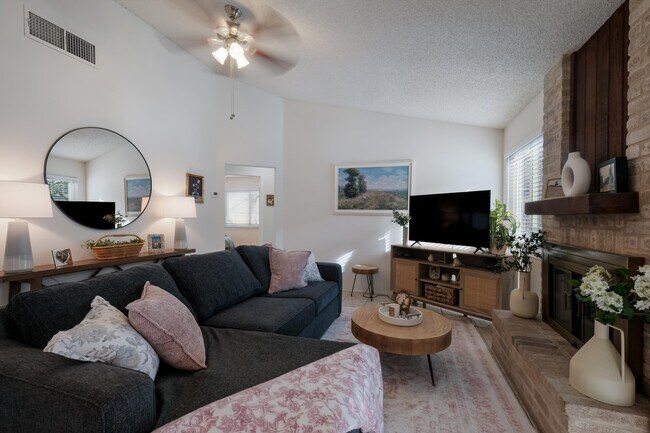 Building Photo - 12114 Stoney Bend St