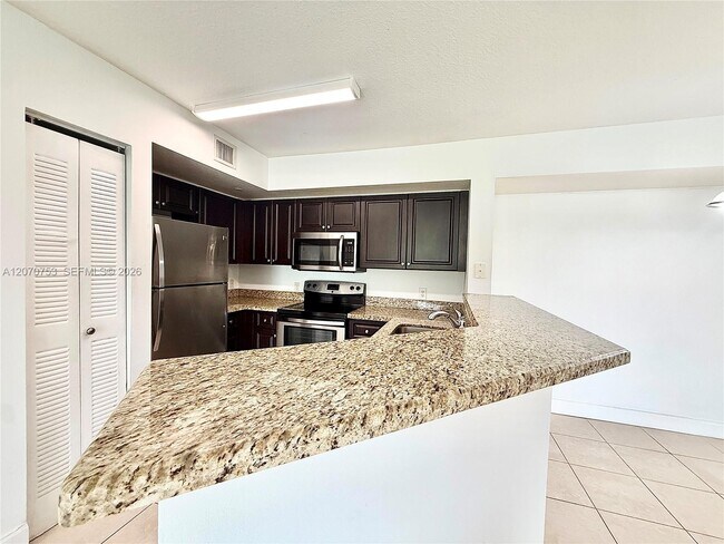 Building Photo - 4171 San Marino Blvd
