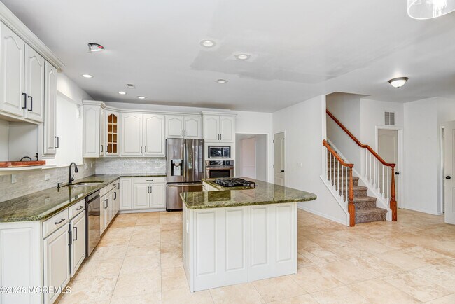 Building Photo - 9 Mackenzie Ct