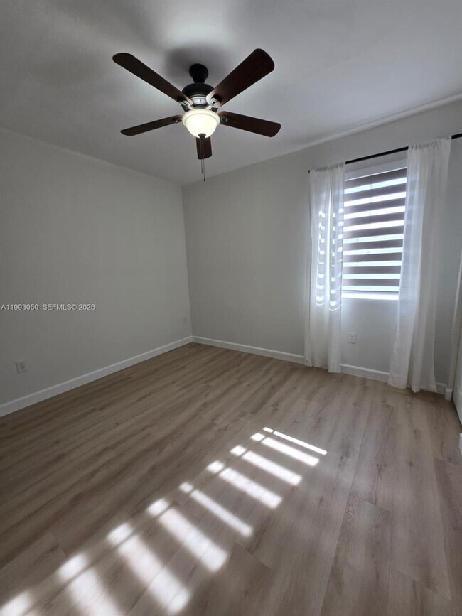 Building Photo - 4268 SW 166th Ct