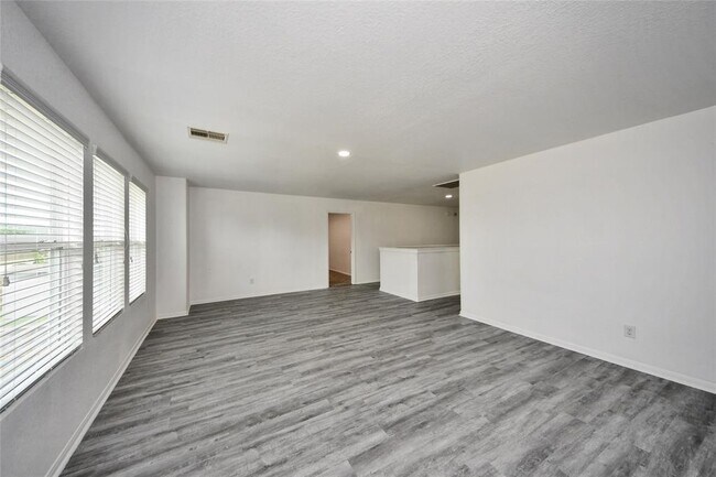 Building Photo - 21626 Dean Dale CRT