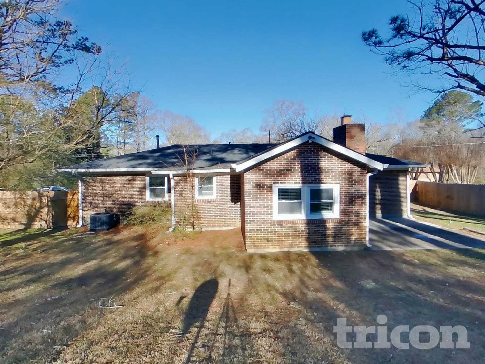 Building Photo - 2463 Yolanda Trail