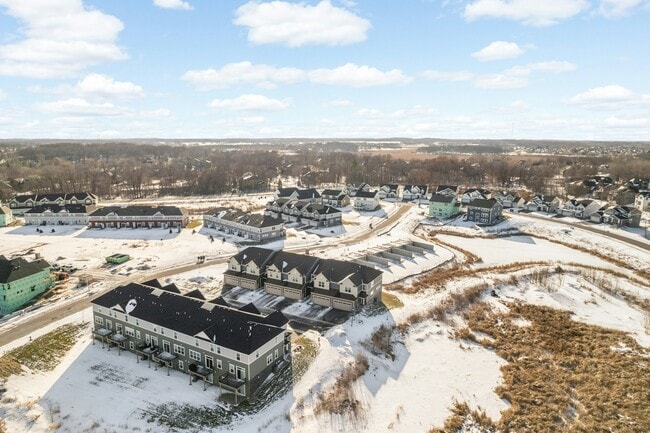 Building Photo - 20032 62nd Pl