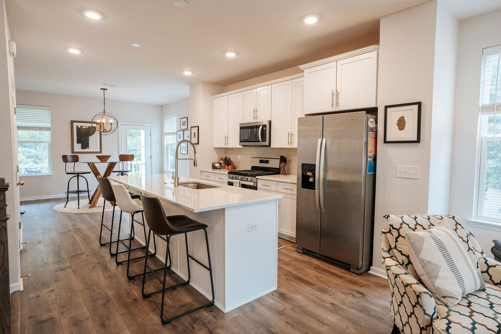 Building Photo - 211 Harlequin Aly