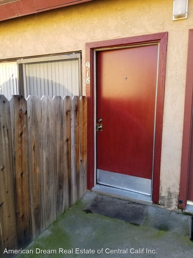 Building Photo - 1 br, 1 bath House - 918 W Cameron St