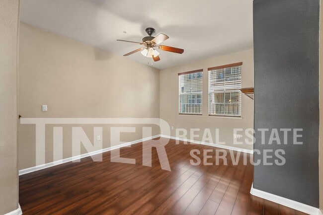 Building Photo - 6550 Hearthstone Cir