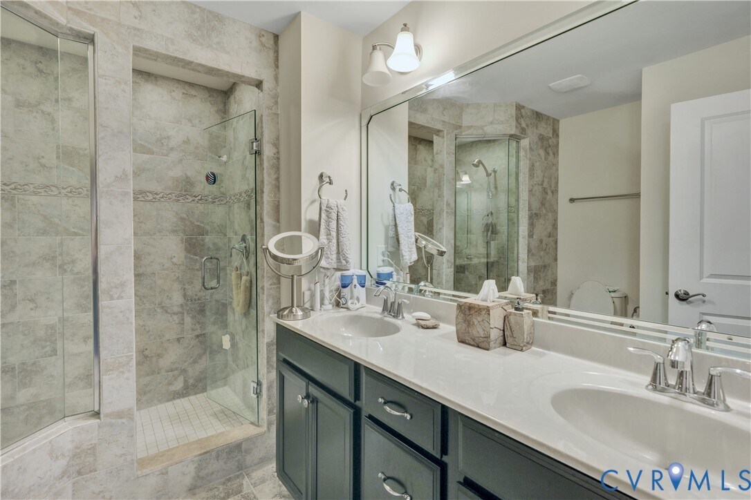 Building Photo - 3900 Liesfeld Pl