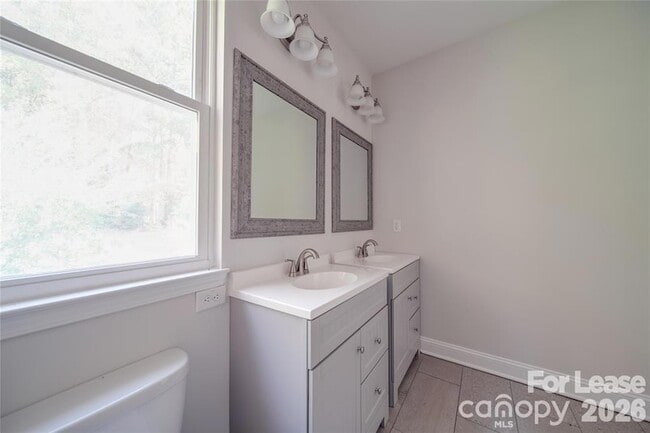 Building Photo - 112 Rockwell Ct