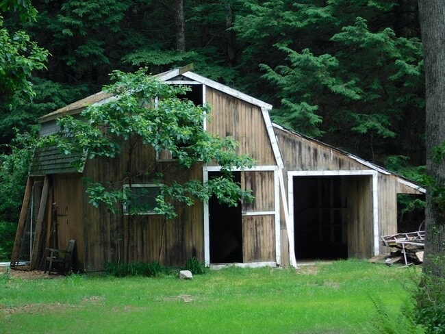 Building Photo - 60 Shaw Dr