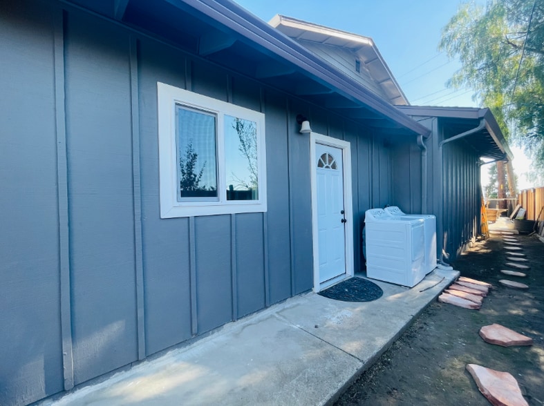 Primary Photo - 3544 Clayton Rd