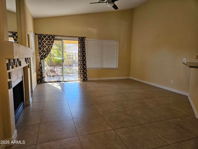 Building Photo - 4637 E Desert Cactus St