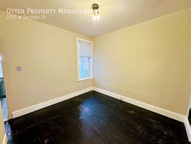 Building Photo - 2737 W Seltzer St