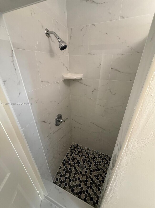 Building Photo - 11601 NW 58th Pl