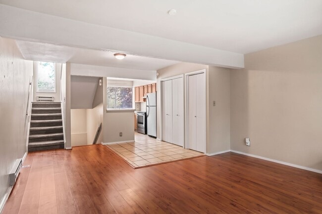 Building Photo - 2633 Juniper Ave