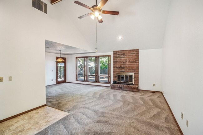 Building Photo - 21665 SW Imperial Ct