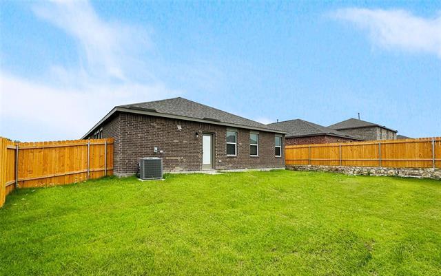 Building Photo - 713 Emerson Dr