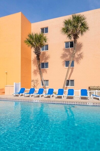 Building Photo - 4 Ocean Trace Rd