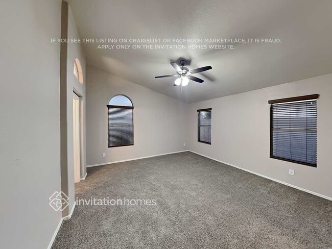 Building Photo - 2404 N 125th Dr