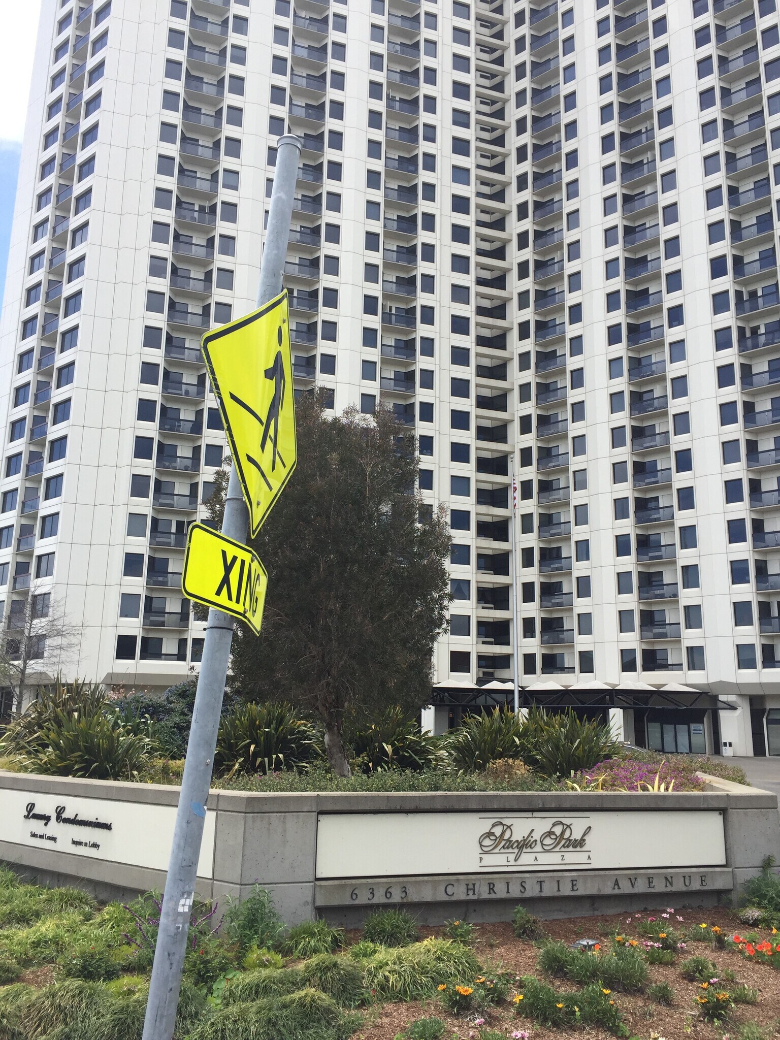 Building Photo - 6363 Christie Ave