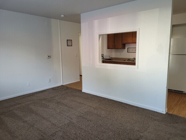 Building Photo - 3160 Matson St