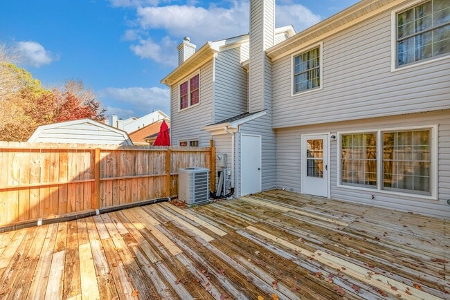 Building Photo - 2 Bed 2 Bath Home for rent in Yorktown!