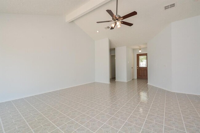 Building Photo - 15702 Timber Rock Dr