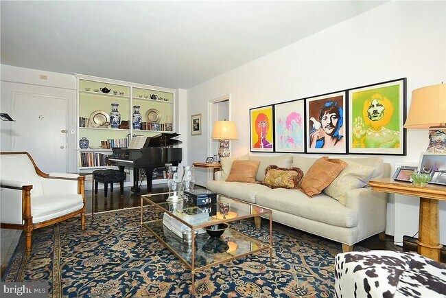 Building Photo - 2500 Q St NW