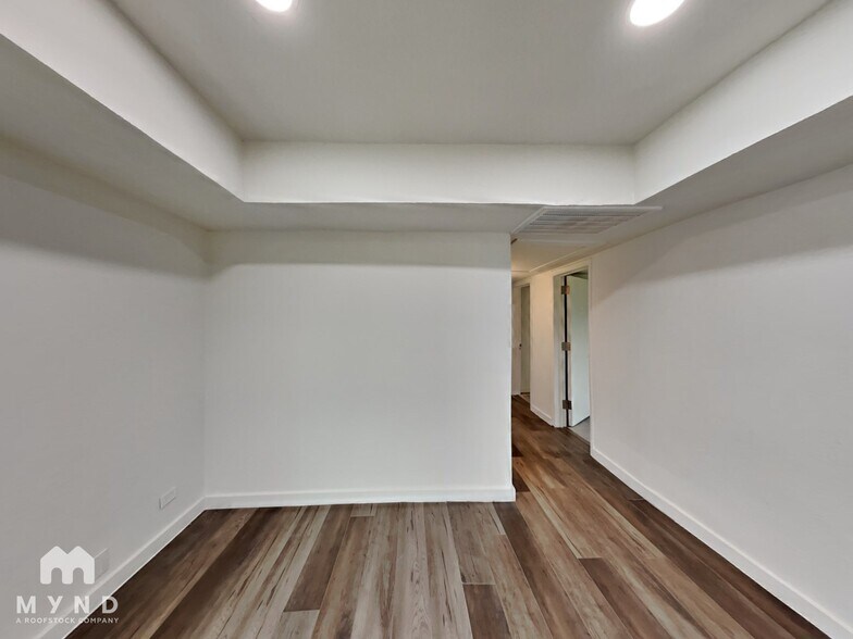 Building Photo - 2129 San Antonio St